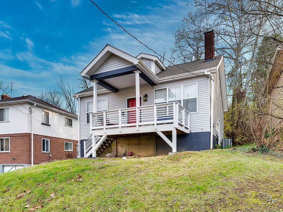 1st image of 37 Glen Este Pl