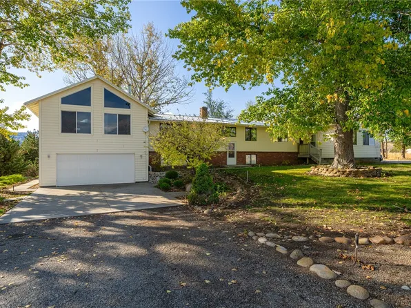 141 Johnson Creek Road, Omak, WA 98841