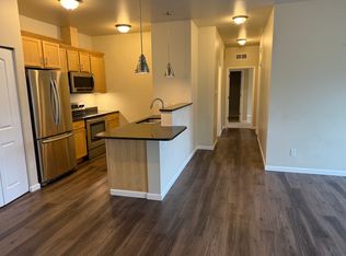 102 16th Ave SW #7, Cedar Rapids, IA 52404