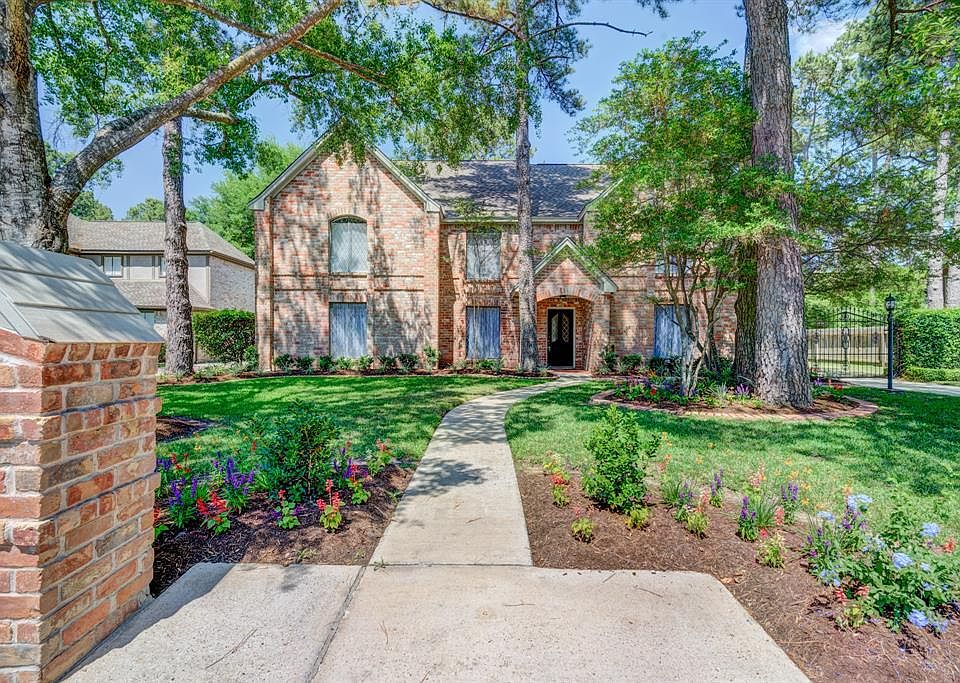Beautiful Home with fresh landscaping and mature trees!