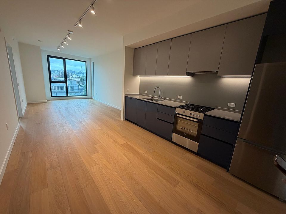 1st image of 395 6th St #X2