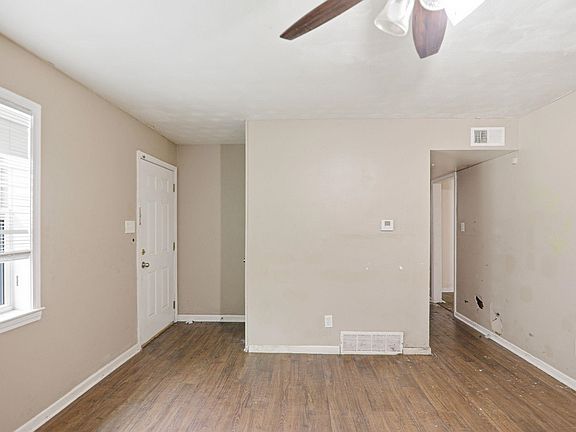 4th image of 506 E Shelby Dr