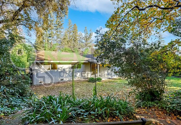 6612 Stanley Ave — Photo 36