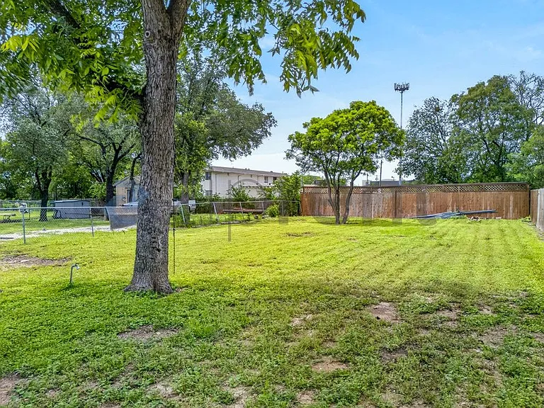 838 McCauley Blvd — Photo 27