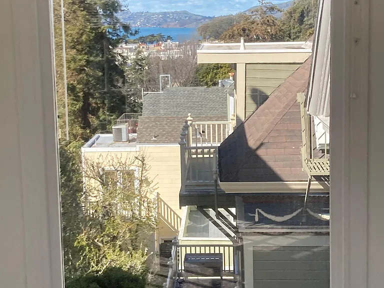 2501 Gough St #2 — Photo 11