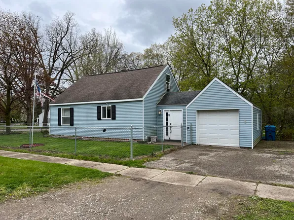 5007 Keyes Dr, Kalamazoo, MI 49004