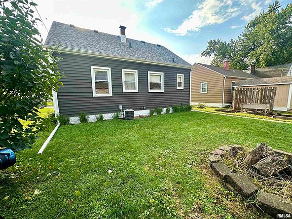 2nd image of 2614 College Ave