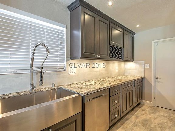 5th image of 4329 Snead Dr