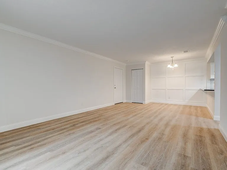 5562 E Virginia St — Photo 23