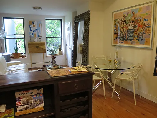 Rented by Centric New York | media 8