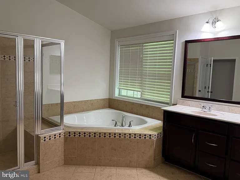 42885 Edgegrove Heights Ter — Photo 18