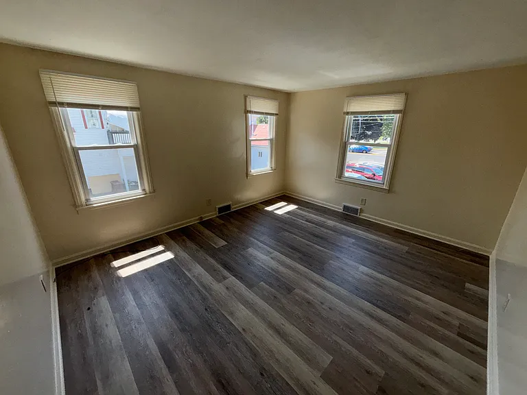 104 Tamarack St #3 — Photo 2