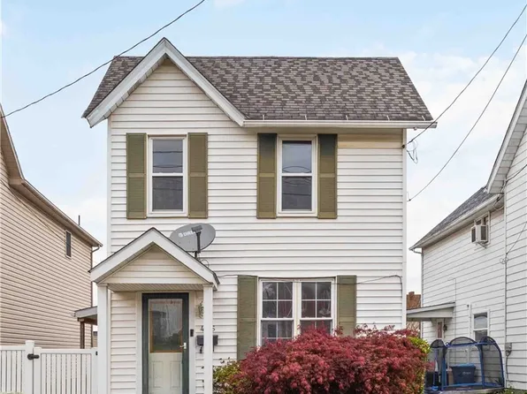 406 W Smithfield St, Mount Pleasant, PA 15666