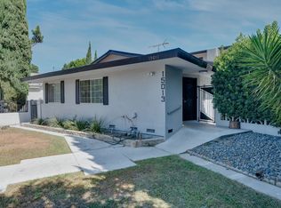 15013 Hartsook St, Sherman Oaks, CA 91403