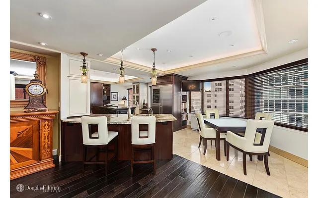 Sold by Douglas Elliman | media 21