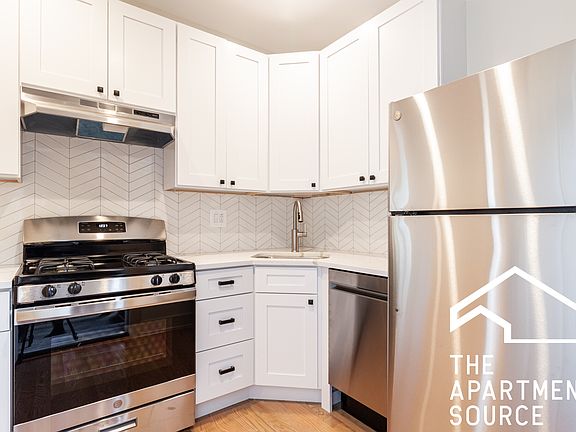 2nd image of 3529.5 N Broadway St #1W