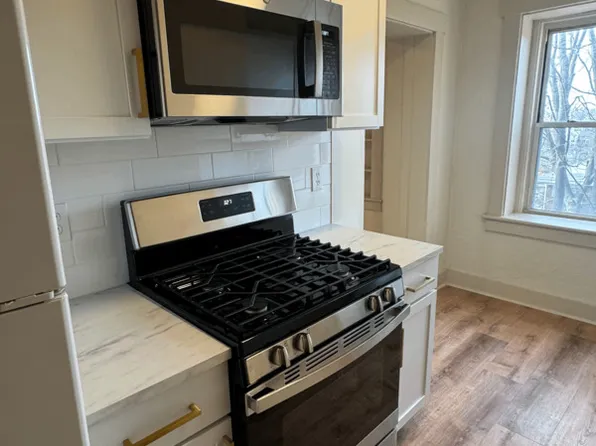 2750 Broadway Ave APT 7, Pittsburgh, PA 15216