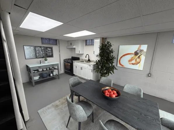 2808 Cain St #1B, Youngstown, OH 44511