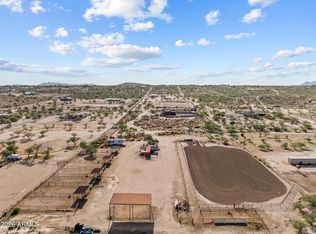 29245 S Buckaroo Rd, Congress, AZ 85332