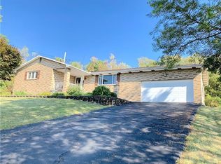 262 Point View Dr, Washington, PA 15301