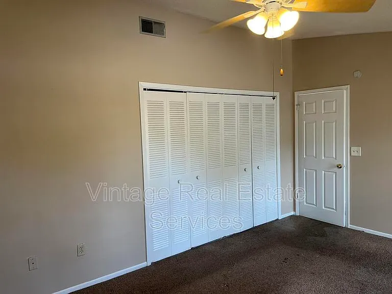 7708 Gulf Ct — Photo 16