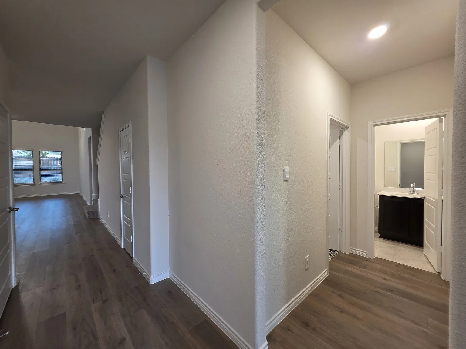 4 bed, 2965 sqft, $2,995 — Photo 3