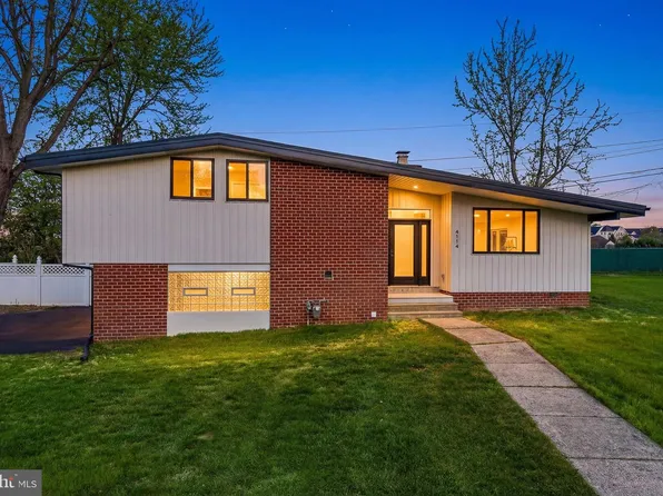 4114 Fountain Green Rd, Lafayette Hill, PA 19444