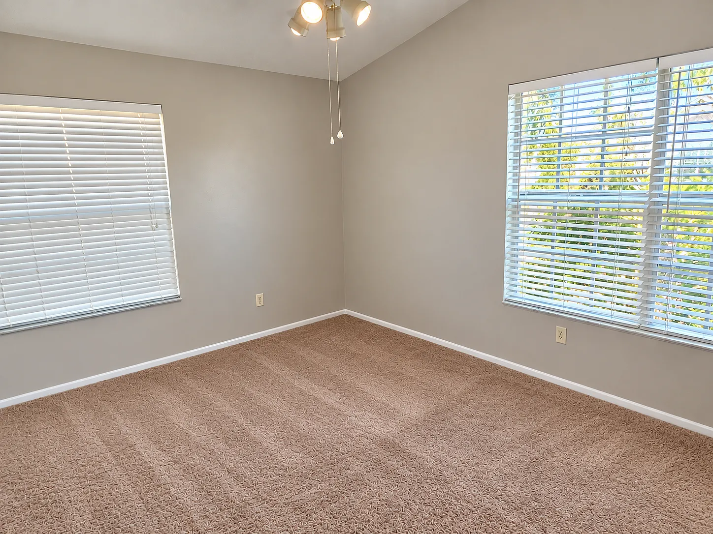 2 bed, 1.5 bath, 1159 sqft, $1,800 — Photo 4