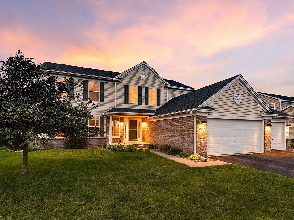 1st image of 2451 Golf Dr