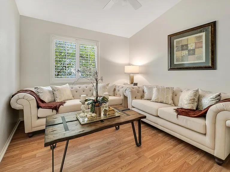 12214 Tunbridge Ct — Photo 13