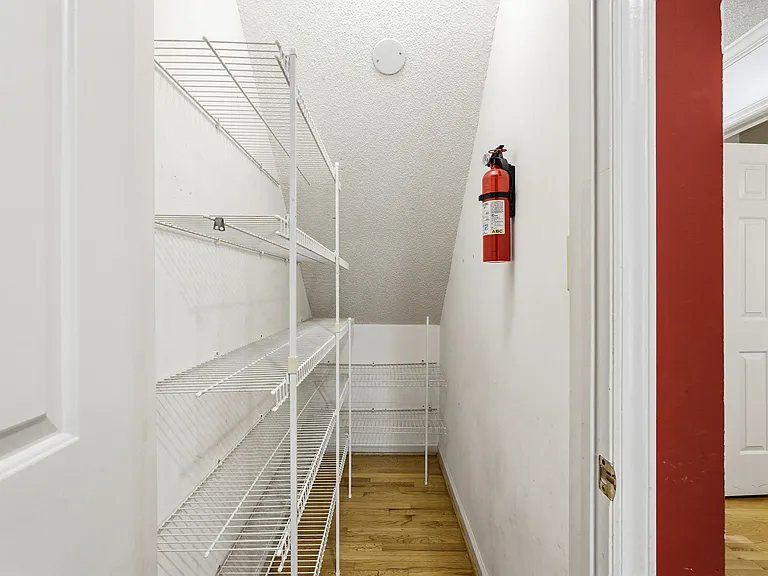 1424 Brookwood Dr — Photo 15