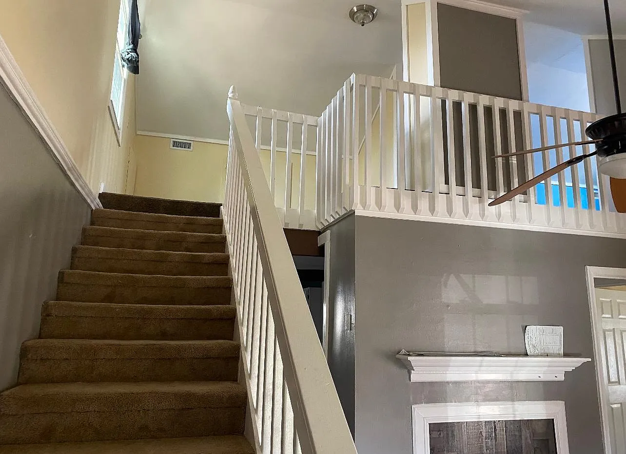 4 bed, 1.5 bath, 1320 sqft, $1,800 — Photo 4