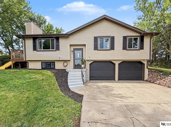 5521 W Sprague Rd, Hallam, NE 68368