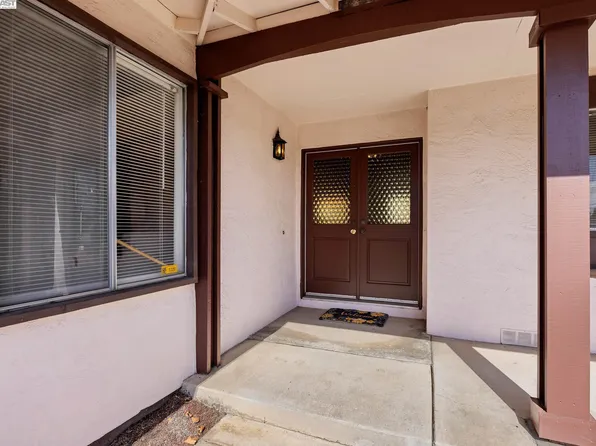 2463 Columbine Dr, Hayward, CA 94545