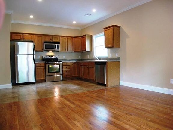 Dining Room & Kitchen