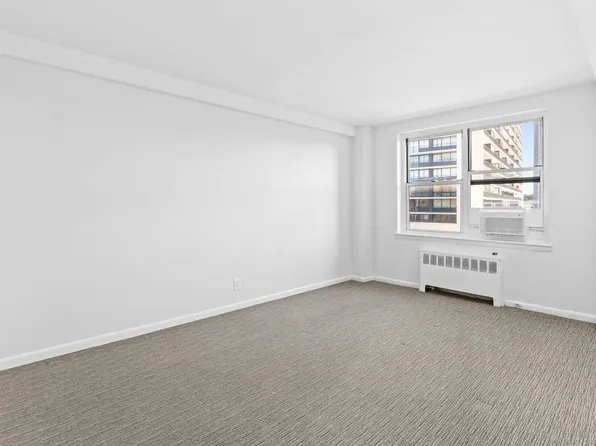 1450 Palisade Avenue image 12 of 16