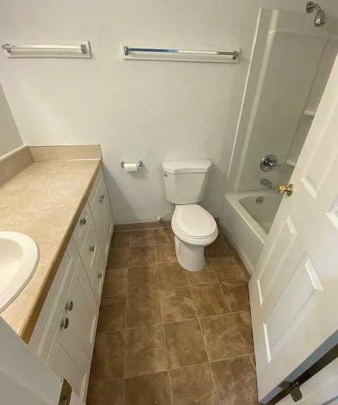2885 SW 170th Ave #E — Photo 13