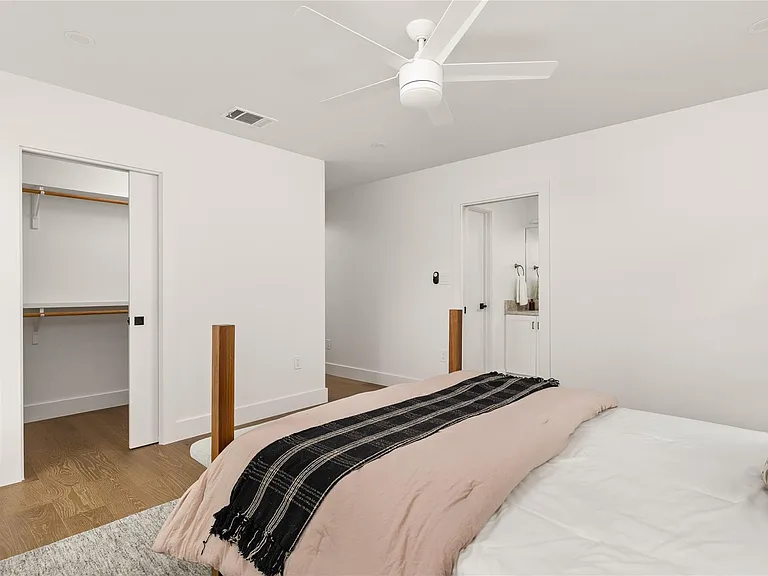 4501 Packsaddle Rd — Photo 23