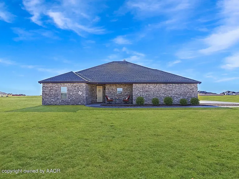 18401 Bradley Ln — Photo 1