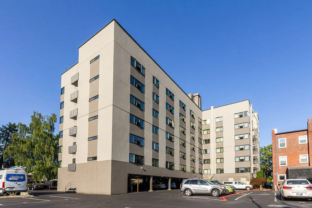 Building Photo - The Lee Apartments