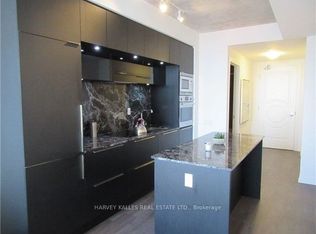 88 Blue Jays Way #2210, Toronto, ON M5V 0L7