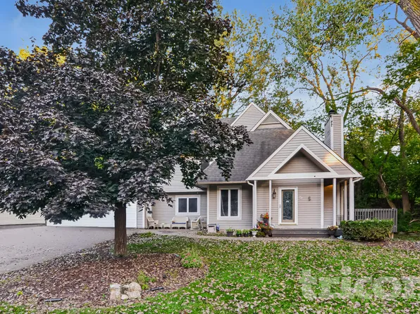 5 Oak Shore Dr, Burnsville, MN 55306