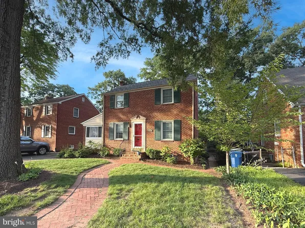 1605 Crestwood Dr, Alexandria, VA 22302