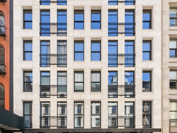 71 Reade Street 2C image 9 of 9