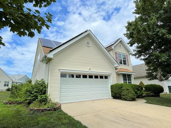 Short sale: Tour the 'Brick Midget House' now on the market