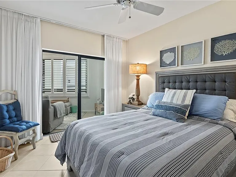 4101 Ocean Dr — Photo 16