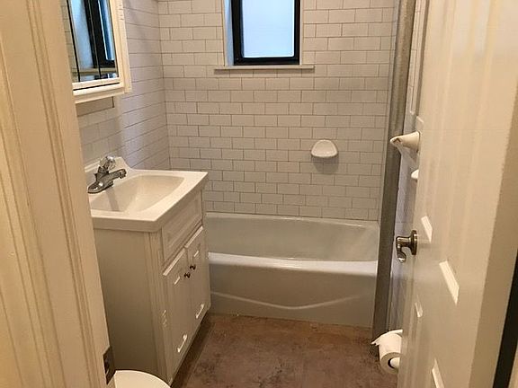 3rd image of 3276 42nd St APT B3