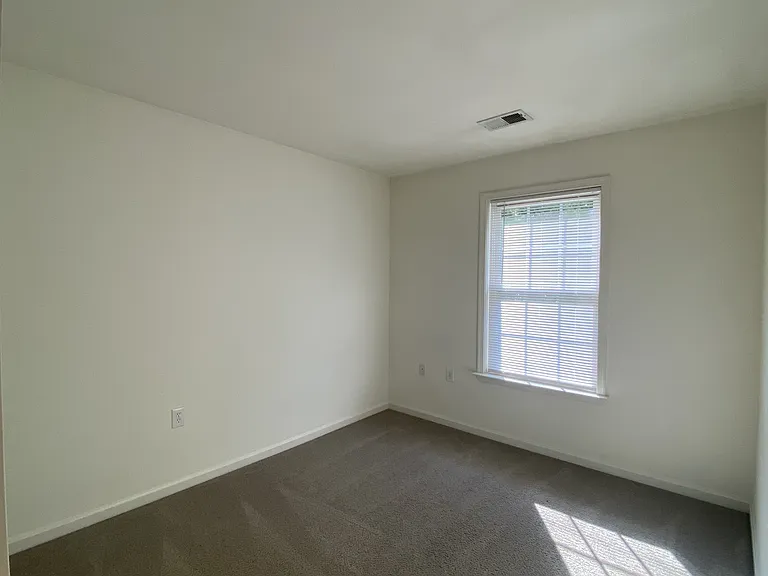 63 Mabel Ln — Photo 8
