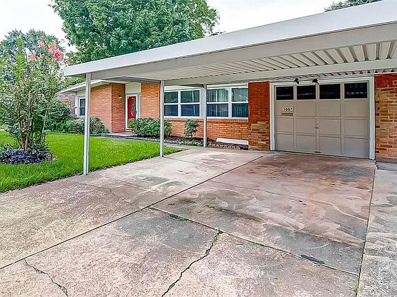 4th image of 5007 Poinciana Dr
