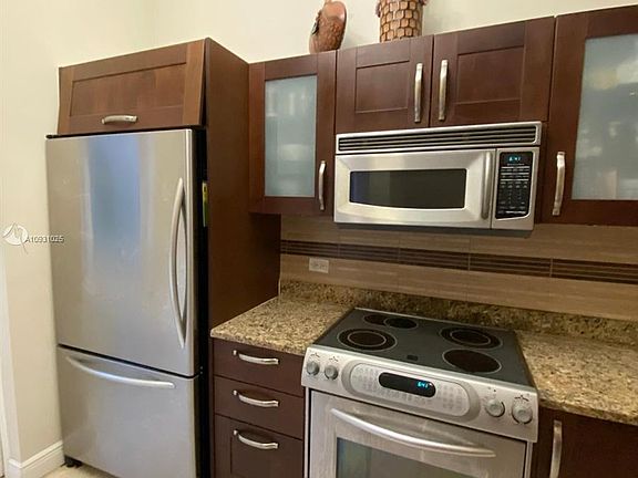3rd image of 19900 E Country Club Dr APT 112